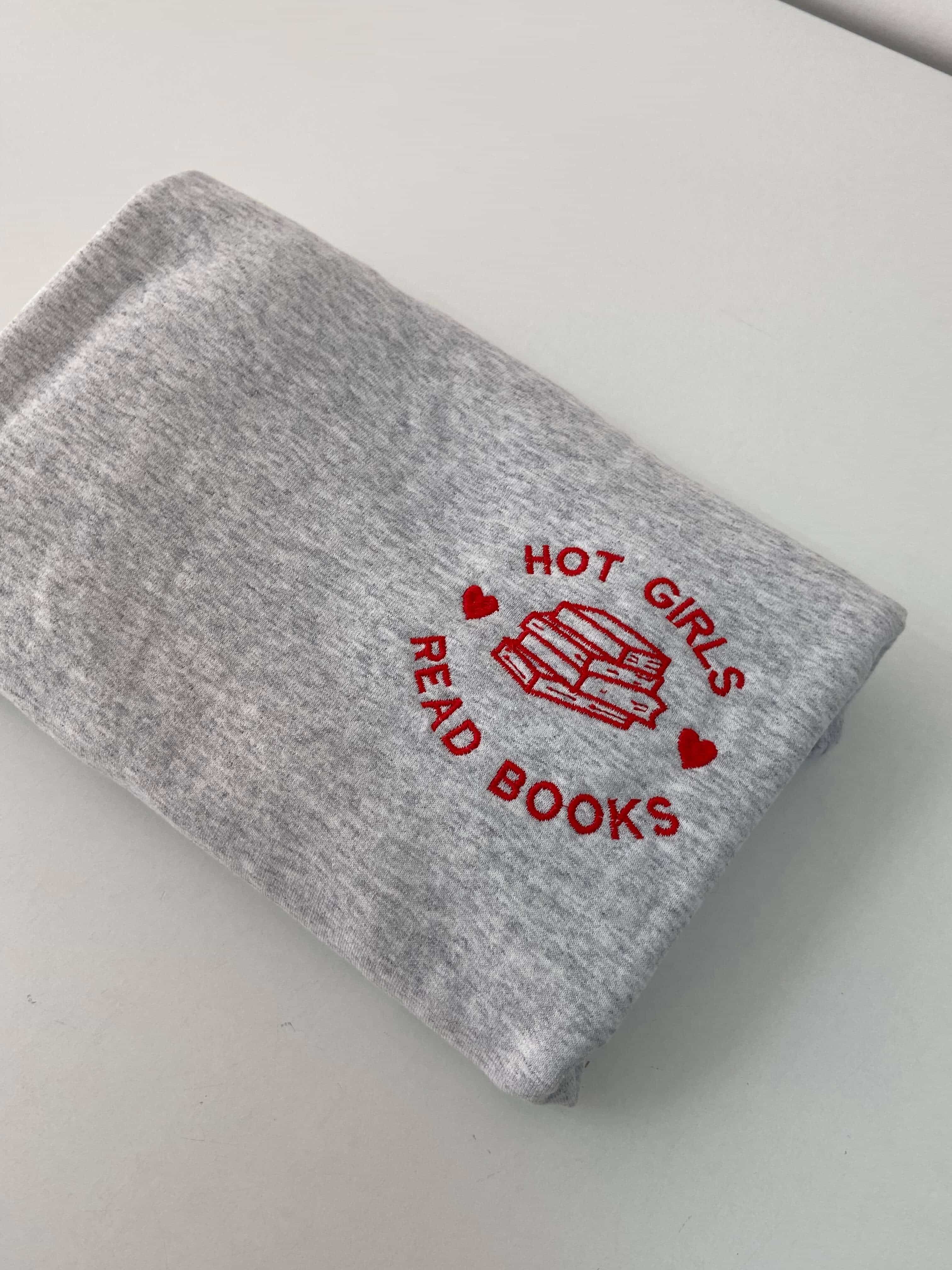 Hot girls read books