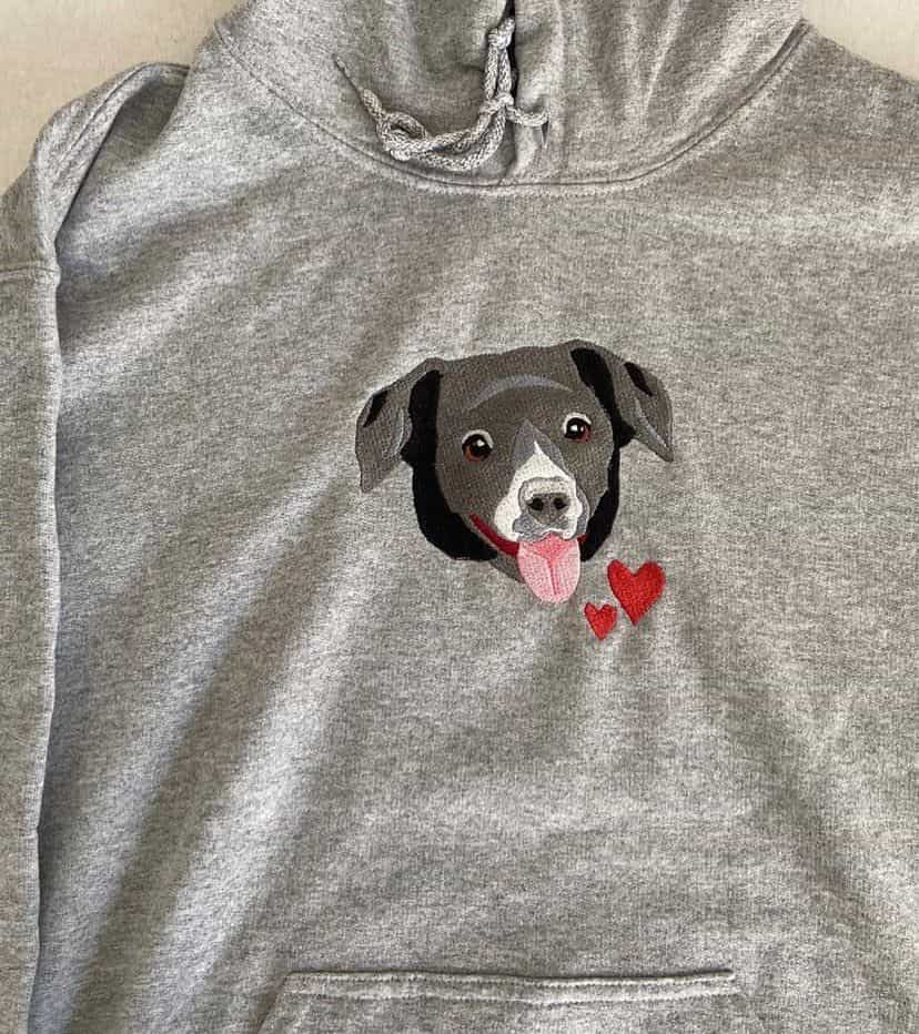 Bluza z własnym haftem